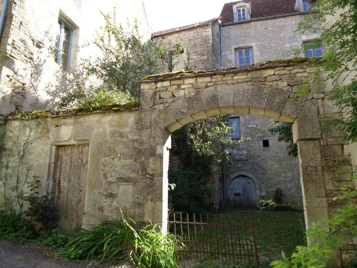 Villa La Cour à Flavigny-sur-Ozerain Extérieur photo