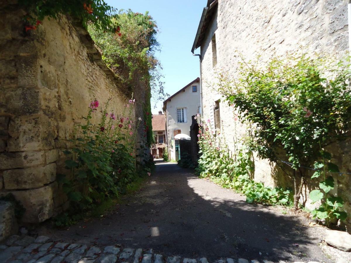 Villa La Cour à Flavigny-sur-Ozerain Extérieur photo